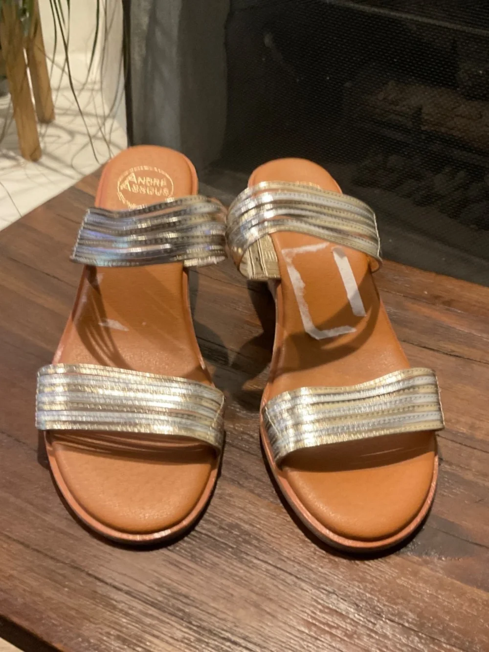 Andre Assous Briella Wedge Sandal Size 9